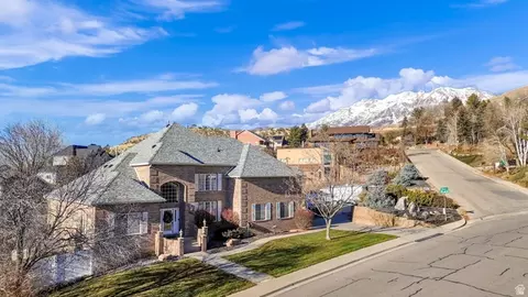 View/Area - 1085 E Windsor Dr, Provo, UT 84604 photo 3 of 13