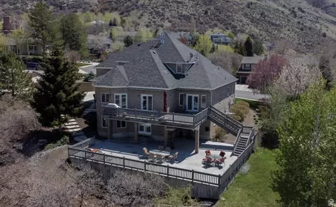 Exterior - 1085 E Windsor Dr, Provo, UT 84604 photo 4 of 13