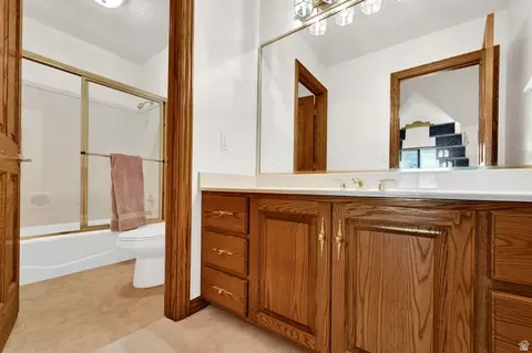 Bath - 1085 E Windsor Dr, Provo, UT 84604 photo 5 of 10