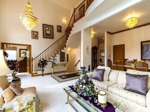Living - 1085 E Windsor Dr, Provo, UT 84604 photo 3 of 5