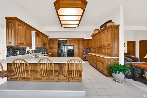 Kitchen - 1085 E Windsor Dr, Provo, UT 84604 photo 2 of 5
