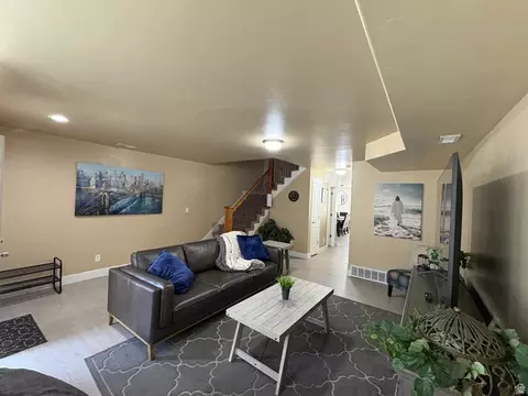 180 S Tamarak Cir, Lehi, UT 84043
