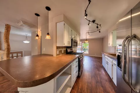 Kitchen - 615 Rosetree Ln, Moab, UT 84532 photo 1 of 2
