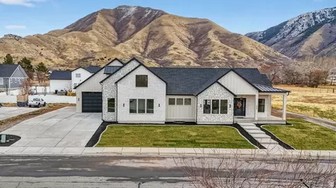 Exterior - 1096 N 1000 E, Mapleton, UT 84664 photo 2 of 6