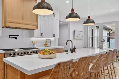 Kitchen - 1096 N 1000 E, Mapleton, UT 84664 photo 2 of 7