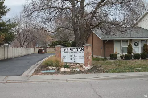 5949 S Sultan Cir, Murray, UT 84107