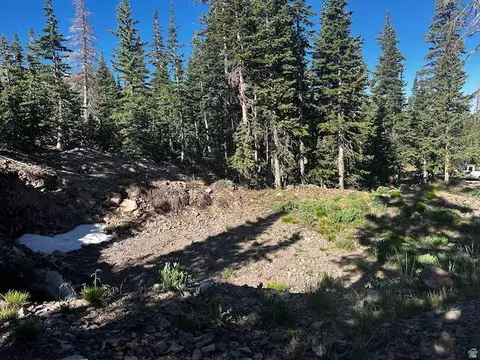 115 S Olympic Dr, Brian Head, UT 84719 photo 8