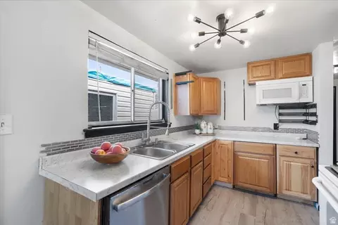 Kitchen - 1533 S 200 E, Orem, UT 84058 photo 2 of 5