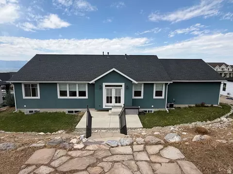 Exterior - 86 S 950 E, Hyde Park, UT 84318 photo 6 of 10