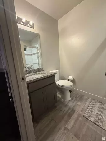 Bath - 16 E Pioneer Dr, Moab, UT 84532 photo 1 of 3