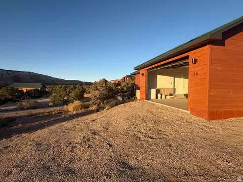 Exterior - 16 E Pioneer Dr, Moab, UT 84532 photo 7 of 19
