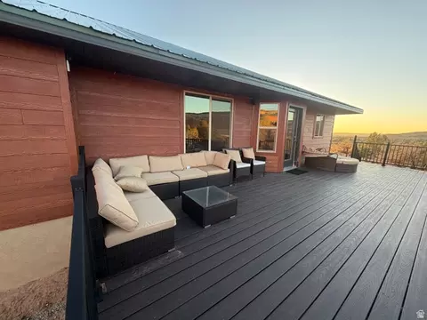 Exterior - 16 E Pioneer Dr, Moab, UT 84532 photo 3 of 19
