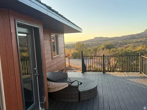 Exterior - 16 E Pioneer Dr, Moab, UT 84532 photo 12 of 19