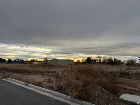 4129 S 5800 W #4, Hooper, UT 84315