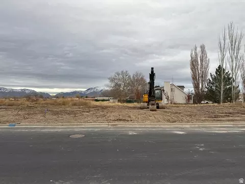4194 S 5800 #14, Hooper, UT 84315