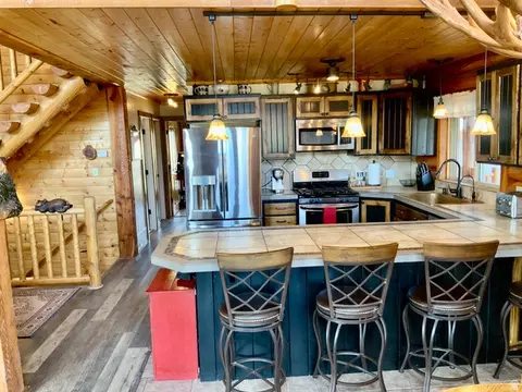 Kitchen - 76 S Sr 118, Central Valley, UT 84754 photo 2 of 5