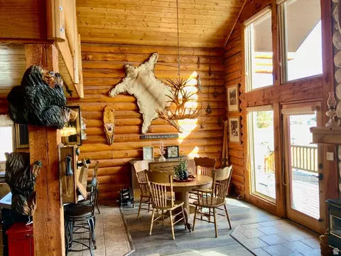 Dining - 76 S Sr 118, Central Valley, UT 84754 photo 3 of 3