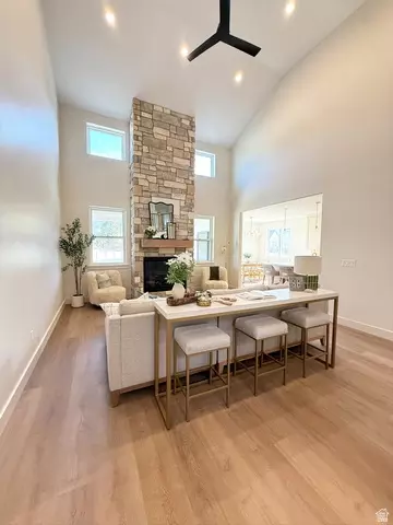 1042 E Lester Dr S, South Weber, UT 84405