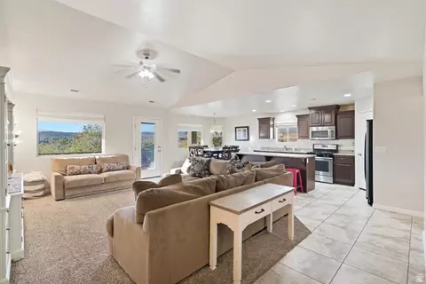 Other - 1025 N Ruby Pl, Washington, UT 84780 photo 2 of 5