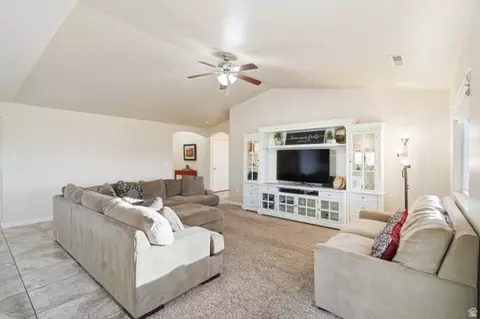 Living - 1025 N Ruby Pl, Washington, UT 84780 photo 1 of 2
