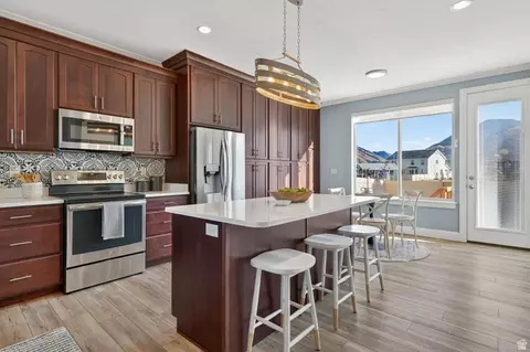 Kitchen - 1222 W 190 N, Mapleton, UT 84664 photo 2 of 6