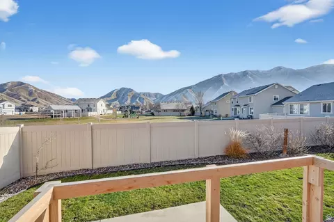 Exterior - 1222 W 190 N, Mapleton, UT 84664 photo 2 of 6
