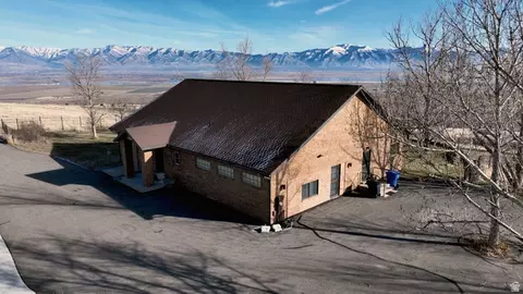 2666 Valley Vw W, Mendon, UT 84325