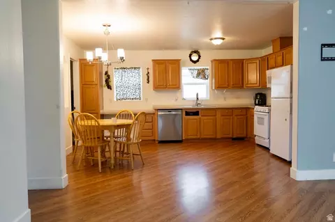 1094 S 450 W, Provo, UT 84601 photo 3