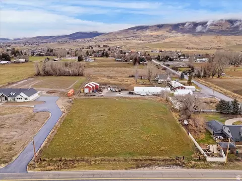 5690 E 1900 N, Eden, UT 84310 photo 10