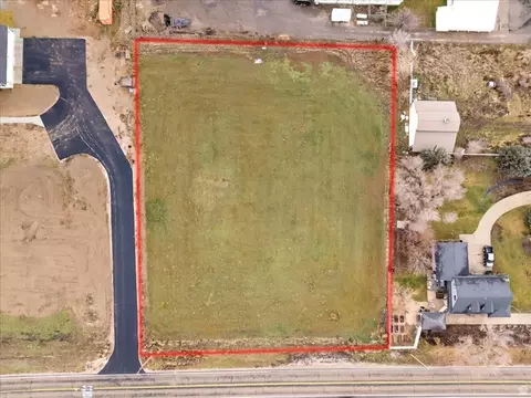 5690 E 1900 N, Eden, UT 84310 photo 2