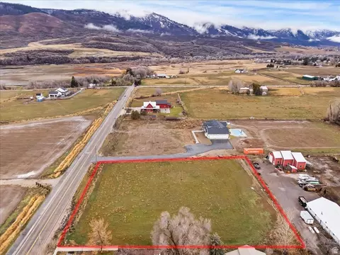 5690 E 1900 N, Eden, UT 84310 photo 5
