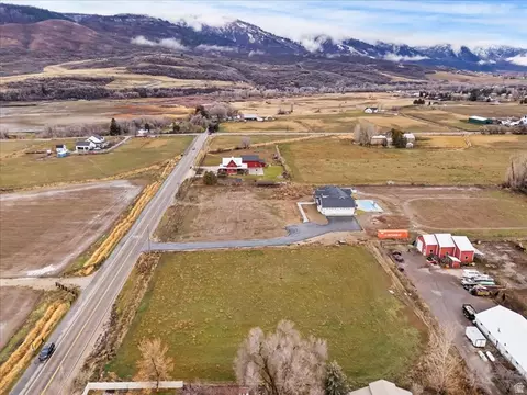 5690 E 1900 N, Eden, UT 84310 photo 16