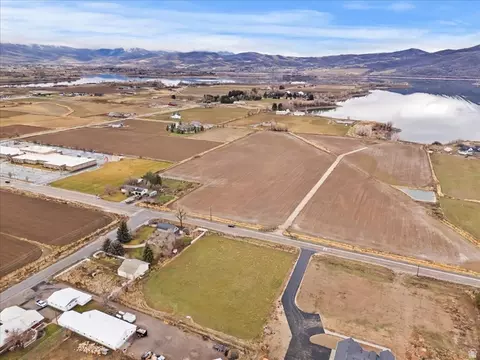5690 E 1900 N, Eden, UT 84310 photo 13