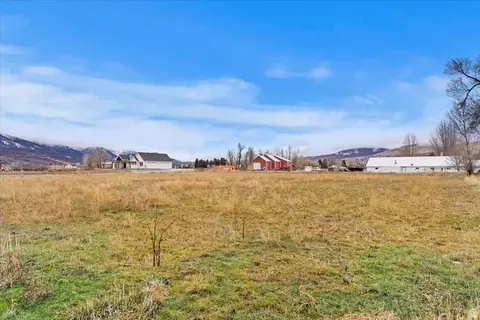 5690 E 1900 N, Eden, UT 84310 photo 21