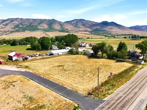 5690 E 1900 N, Eden, UT 84310 photo 13