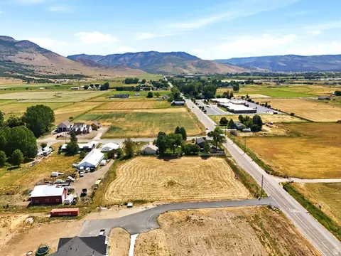5690 E 1900 N, Eden, UT 84310 photo 14