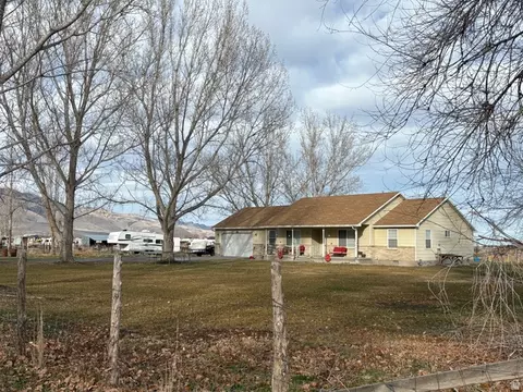 231 E North St, Grantsville, UT 84029