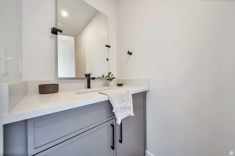 Bath - 884 E Rowley Dr #107, Millcreek, UT 84107 photo 1 of 2