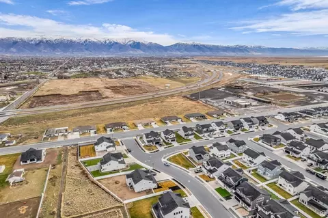 View/Area - 2811 S 2425 W, Syracuse, UT 84075 photo 4 of 5