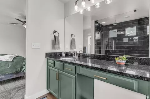 Bath - 2811 S 2425 W, Syracuse, UT 84075 photo 2 of 4