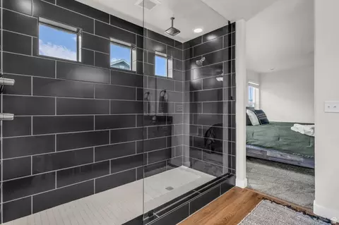 Bath - 2811 S 2425 W, Syracuse, UT 84075 photo 3 of 4
