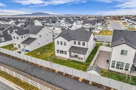 View/Area - 2811 S 2425 W, Syracuse, UT 84075 photo 3 of 5