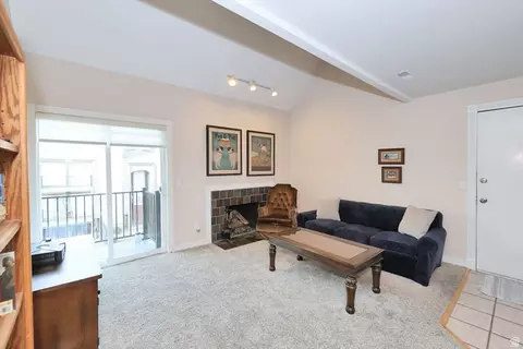 Living - 5321 S 580 E #F, Murray, UT 84107 photo 2 of 4
