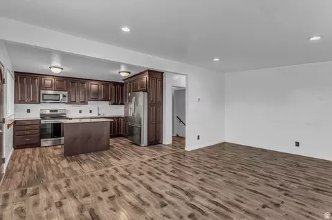 4380 S Ebony Ave, Taylorsville, UT 84123