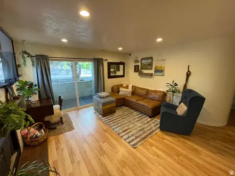 1495 E Vineyard Ct S #2, Salt Lake City, UT 84106