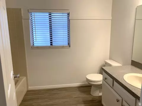 Bath - 4014 S Porter, South Ogden, UT 84403 photo 4 of 9