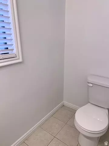 Bath - 4014 S Porter, South Ogden, UT 84403 photo 7 of 9