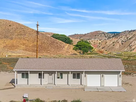 701 S Black Knoll Rd #4, Sigurd, UT 84657