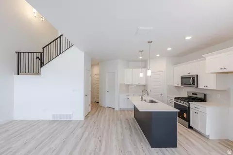 Entry Way - 5209 S Acacia Dr #702, Mapleton, UT 84664 photo 1 of 2