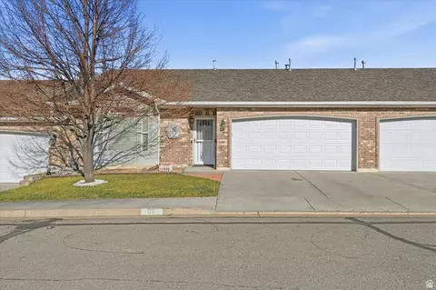 55 Mountain View Cir, Providence, UT 84332